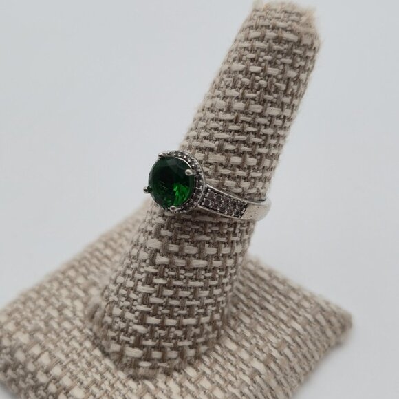 Size 7 Sterling Silver Green Cubic Zirconia Gem With Accents Ring A4137 - Picture 4 of 10